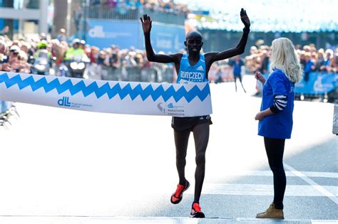 De Tokio Marathon: Een onvergetelijke overwinning voor de God van Marathon