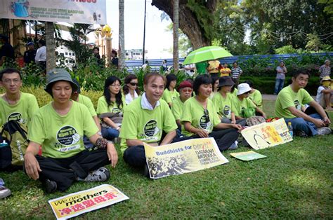 The Rise and Fall of the 'Himpunan Hijau': A Chronicle of Environmental Activism in Malaysia